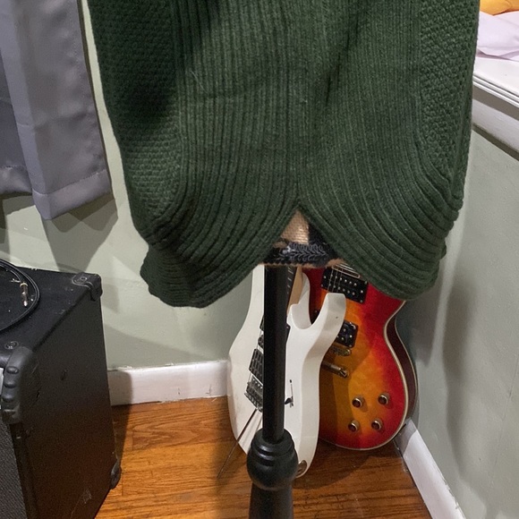 DRESS BARN Sweater - Picture 3 of 3